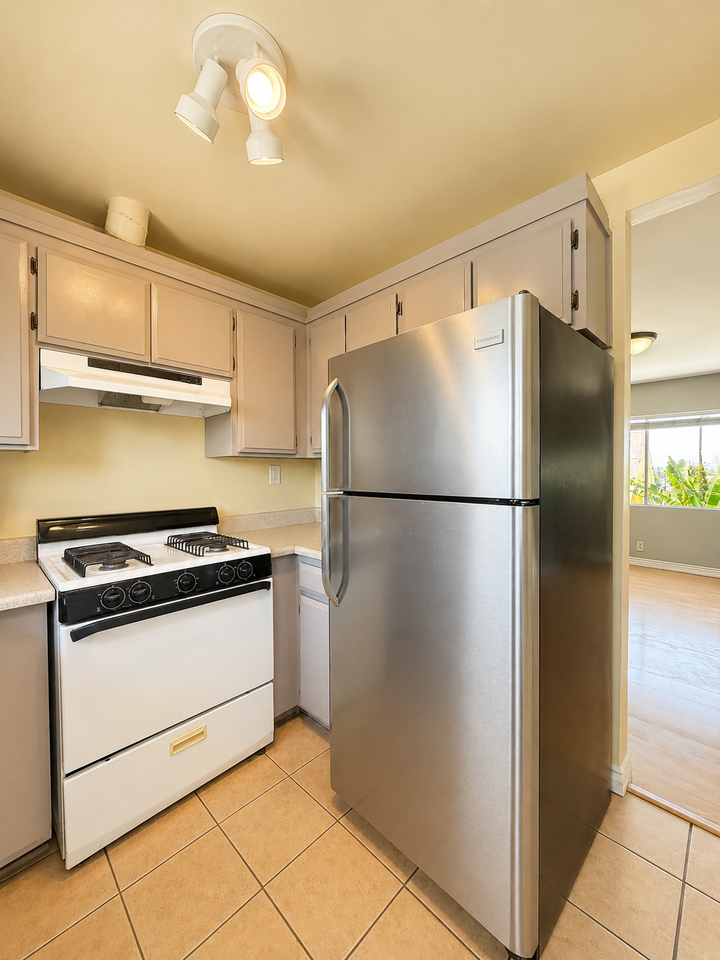 2711 Bellevue Ave #5 - Photo 5 of 15