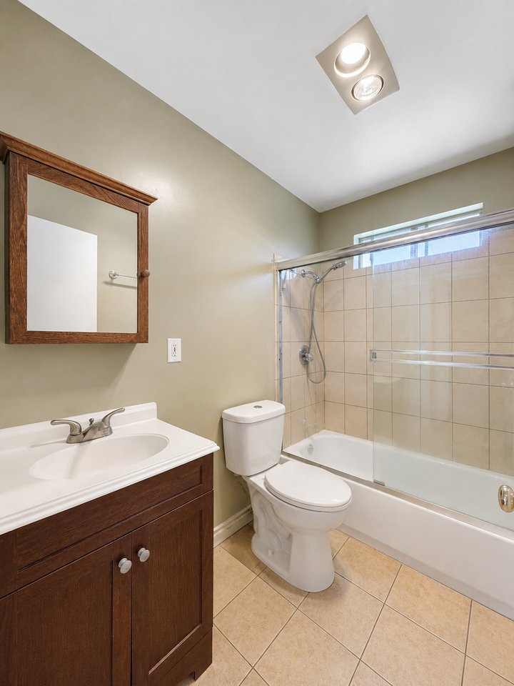 2711 Bellevue Ave #5 - Photo 7 of 15