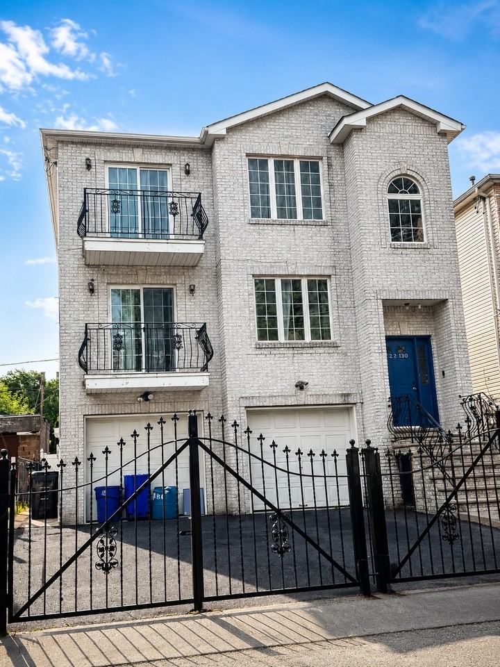 128-130 Lincoln Ave #1