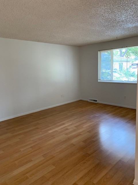 1350 Merl Pl #2 - Photo 3 of 10