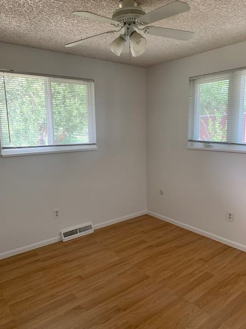 1350 Merl Pl #2 - Photo 5 of 10
