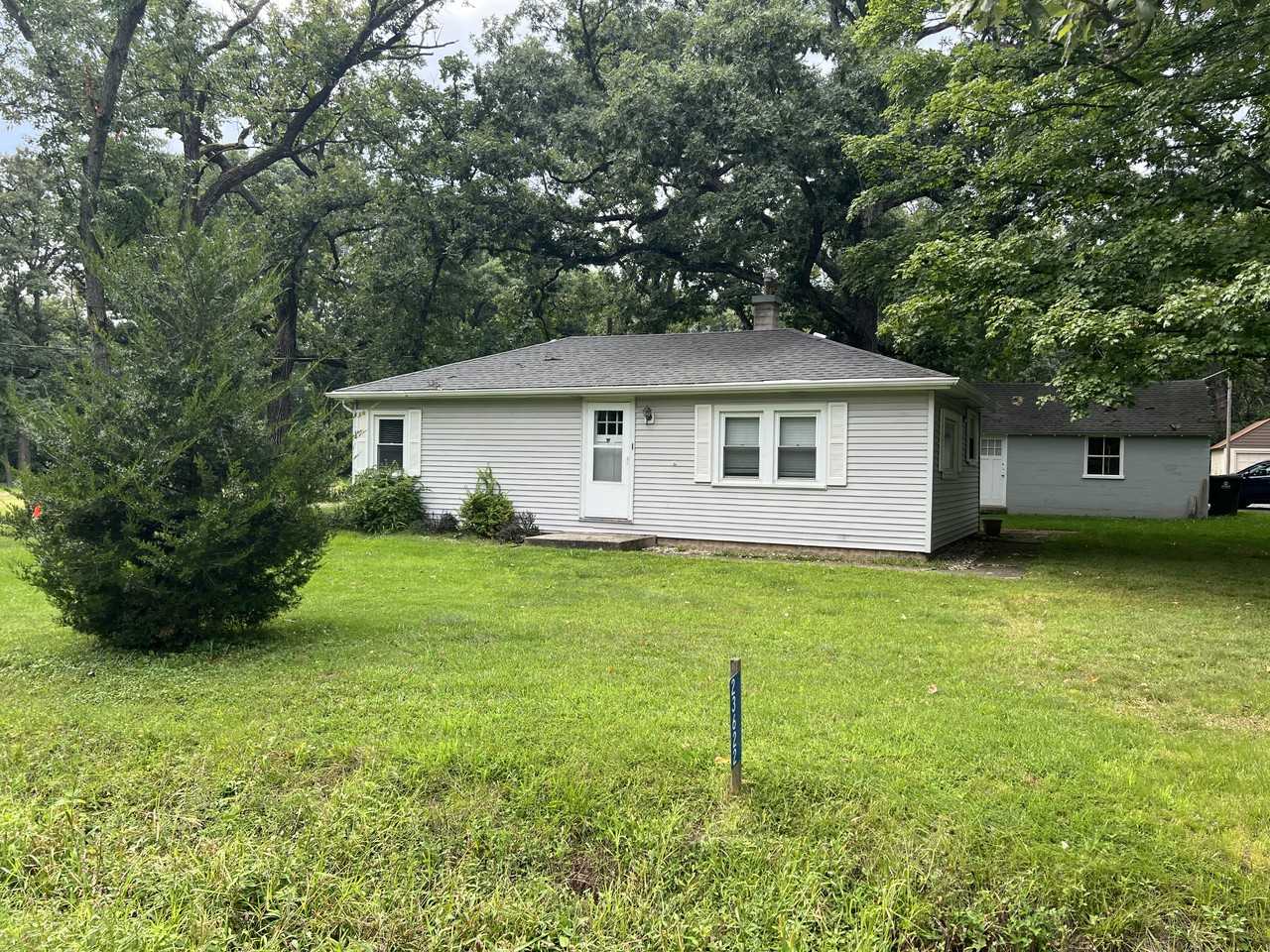 23622 S Ashland Ave #NA - Photo 2 of 8