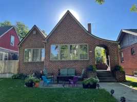 featured image of 2536 N Glencoe St #NA