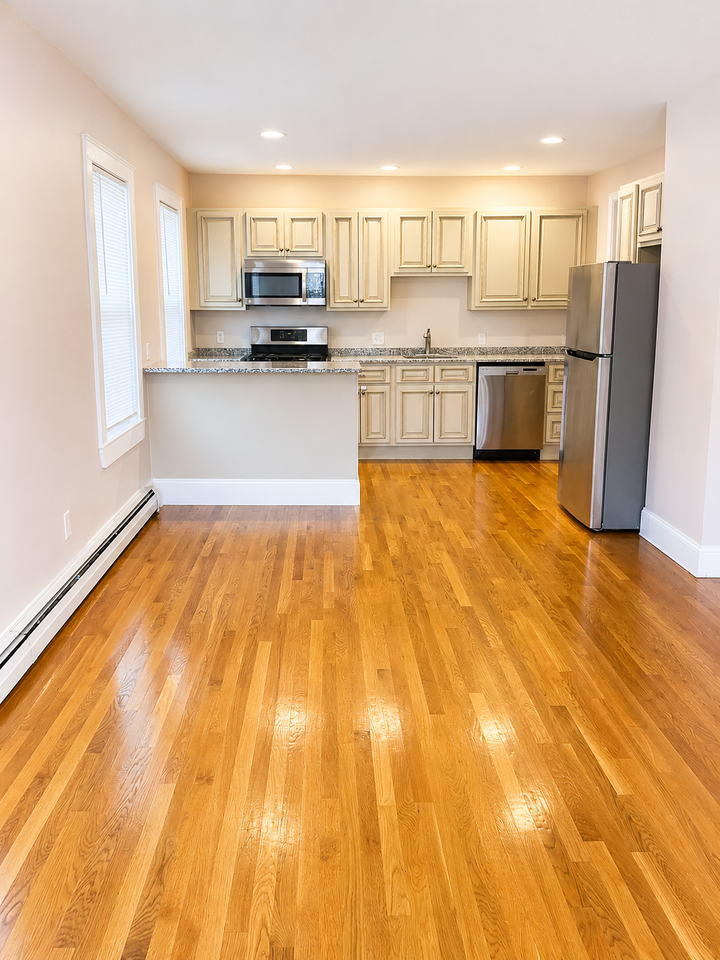 43 Savin Ave #1 - Photo 3 of 7