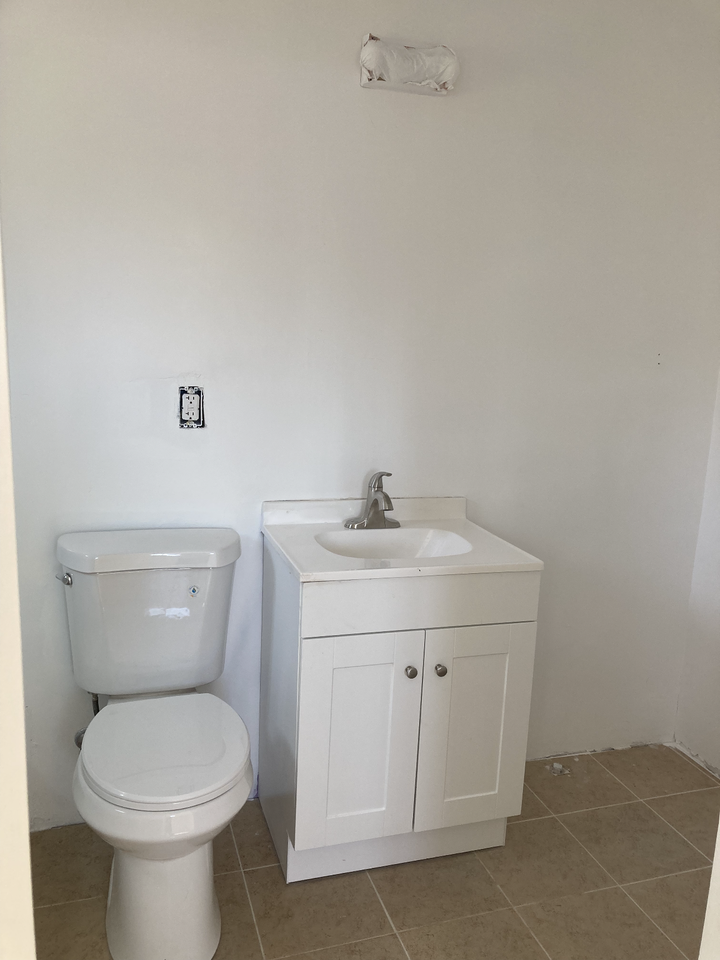 16859 Fairfax St #NA - Photo 5 of 11
