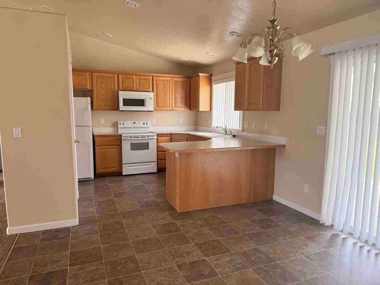 2841 N Englewood Pl #NA - Photo 4 of 8