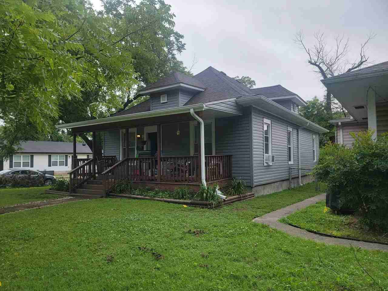 229 N Jackson Ave #NA - Photo 2 of 5