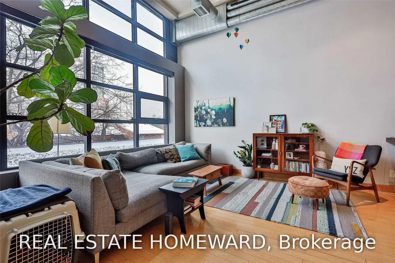90 Sumach Street - Photo 4 of 29