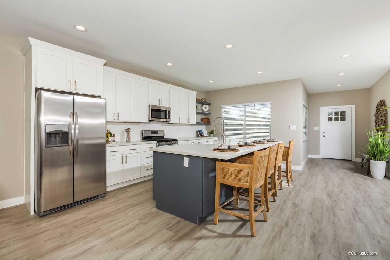 4927 W Mountain View Dr #NA - Photo 4 of 11