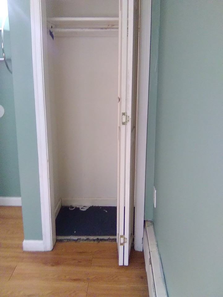 573 Roosevelt Avenue - Photo 3 of 30