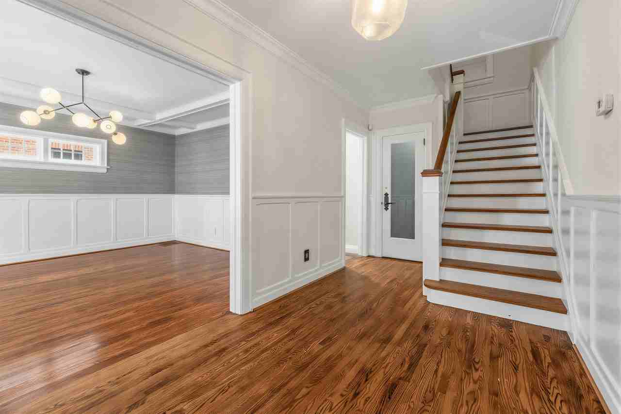 101 Garfield Avenue - Photo 4 of 53
