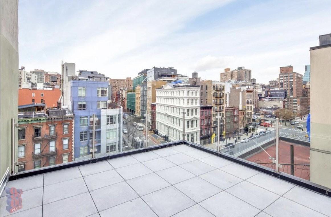 Bowery - Photo 3 of 8