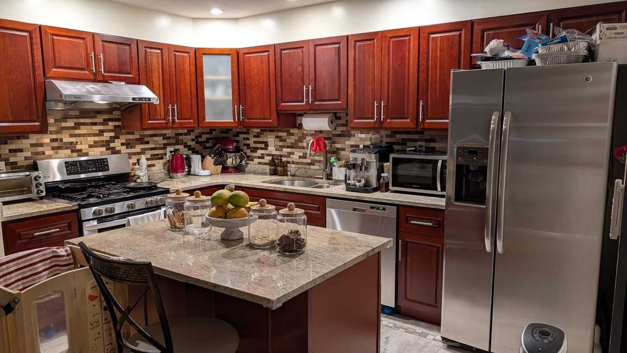 8772 25th Avenue #2f - Photo 3 of 11
