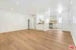 2227 Montana Ave - Photo 4 of 8