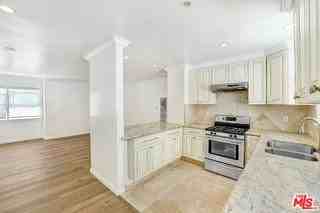 2227 Montana Ave - Photo 7 of 8