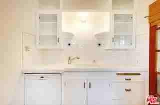 2454 7th St #B - Photo 7 of 8