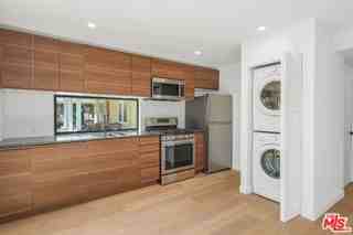 545 San Juan Ave #3 - Photo 4 of 8