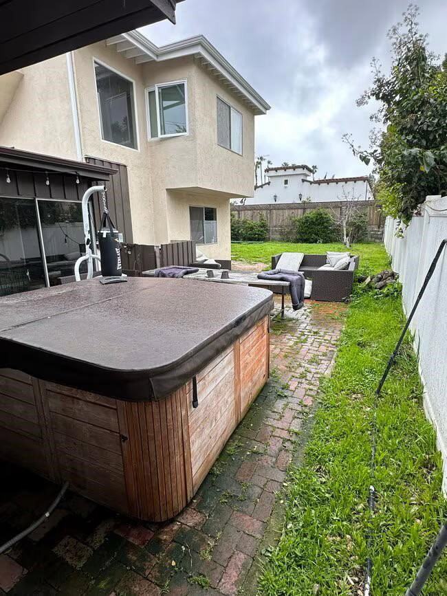 4909 Gaviota Ave - Photo 6 of 8