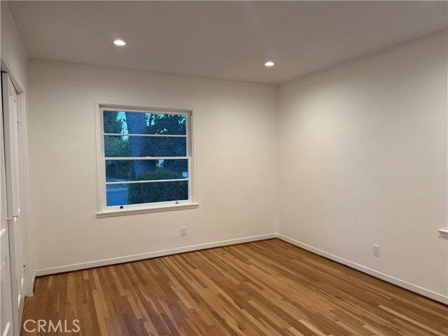 1765 Sharon Pl - Photo 6 of 8