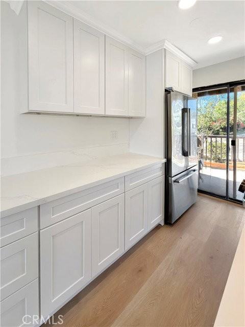 706 N Prospect Ave #3 - Photo 4 of 8