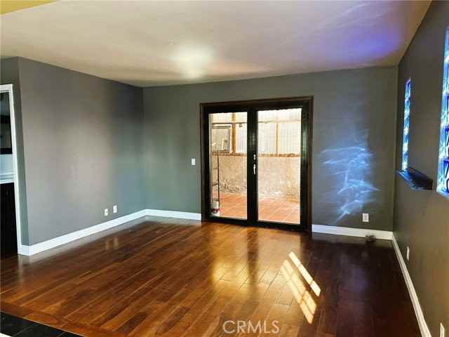 3856 Udell Ct - Photo 4 of 8