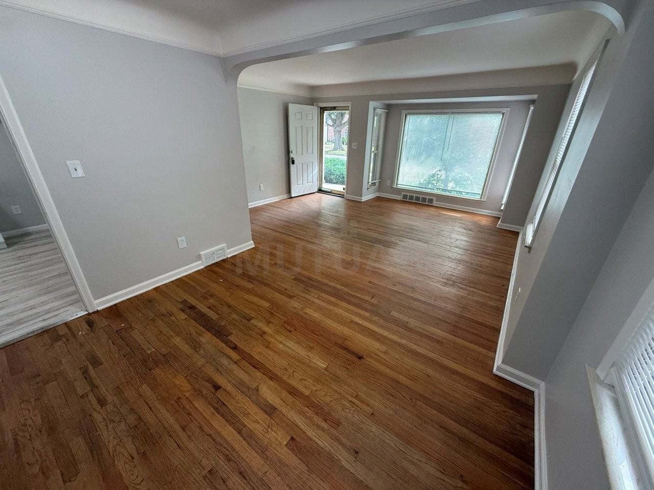 10005 Grayfield - Photo 3 of 8
