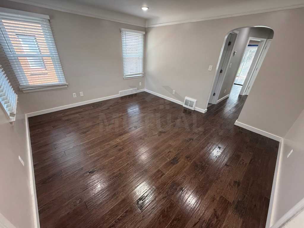 1834 N Mildred St - Photo 3 of 8