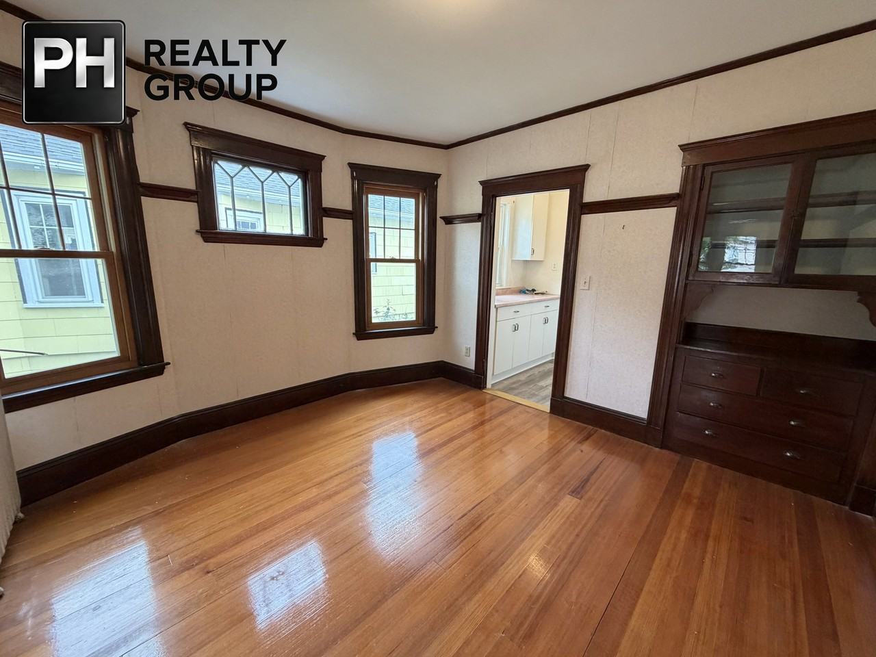 115 Beech St #2 - Photo 6 of 8