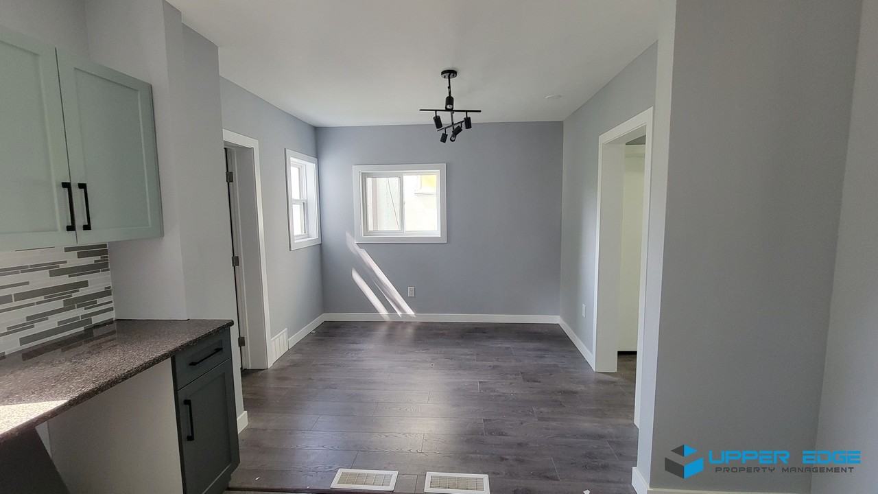 586 Machray Avenue - Photo 3 of 13