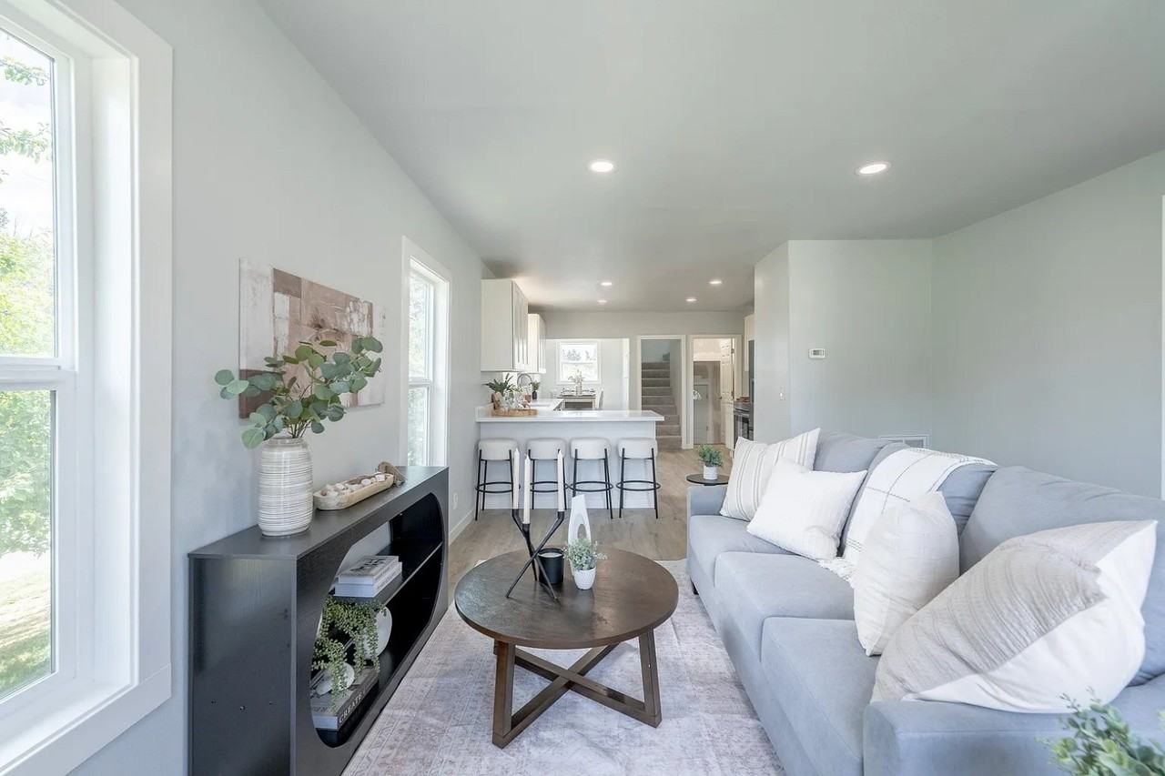 1402 South 80th Street - Photo 6 of 25