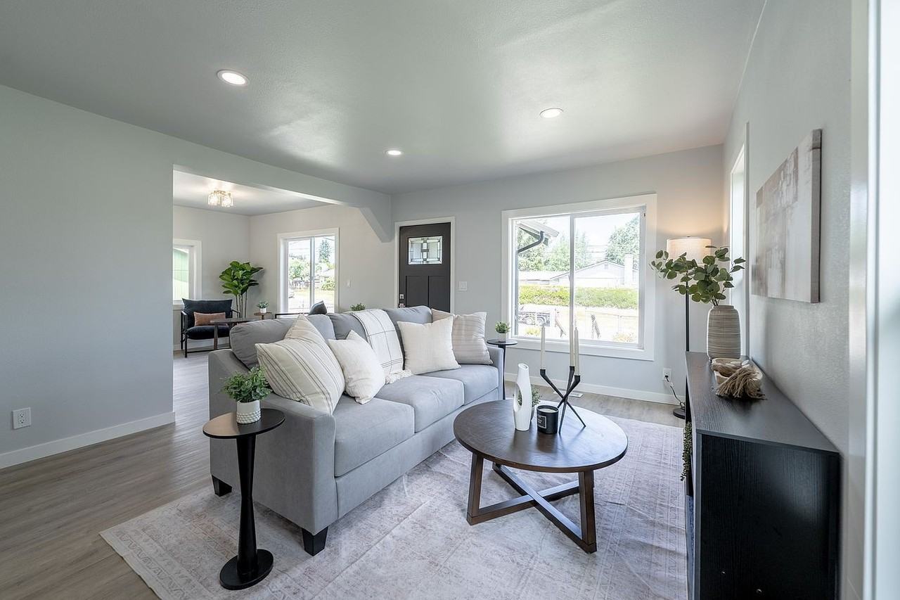 1402 South 80th Street - Photo 5 of 25