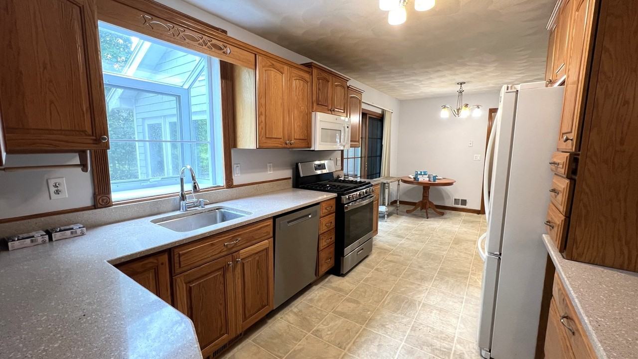 5 Kinney Ave - Photo 4 of 8