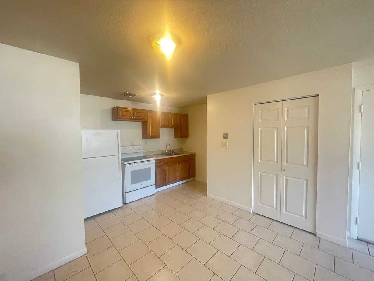 173 Loudon Rd #503 - Photo 4 of 21