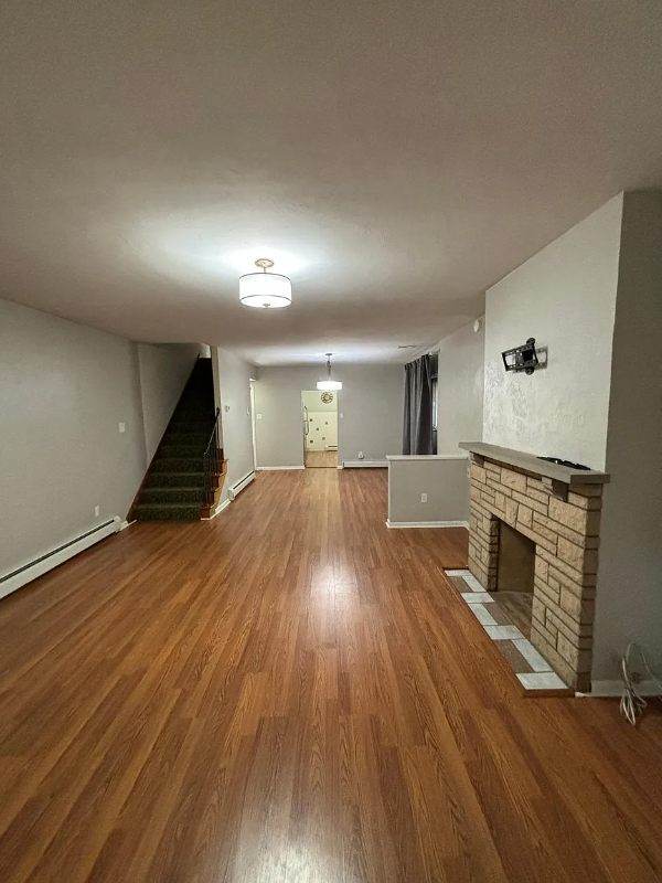 166 Southern Ave - Photo 3 of 20
