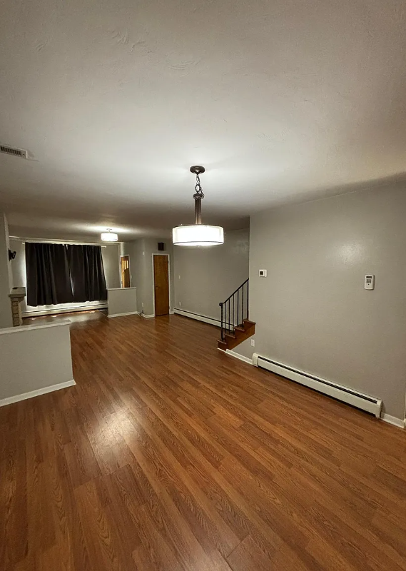 166 Southern Ave - Photo 5 of 20