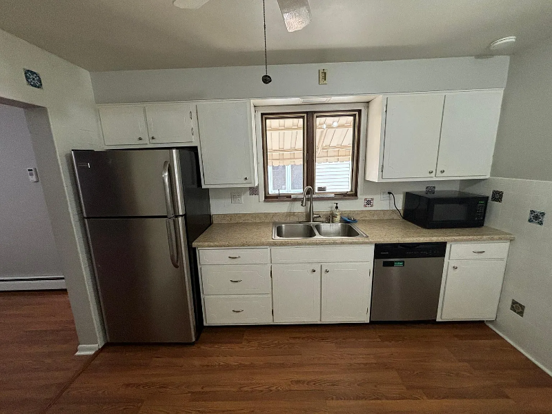 166 Southern Ave - Photo 6 of 20