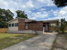 707 Woodmere Dr - Photo 1 of 1