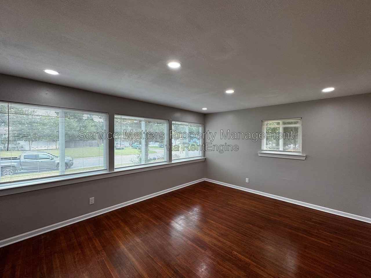707 Woodmere Dr - Photo 5 of 21