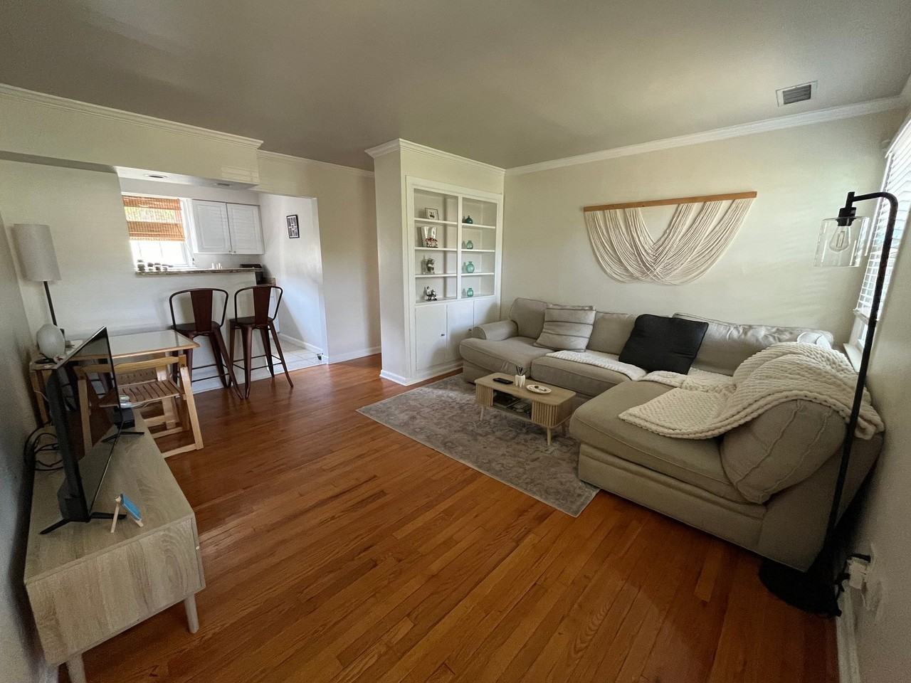 335 Wakefield Dr #D - Photo 5 of 13