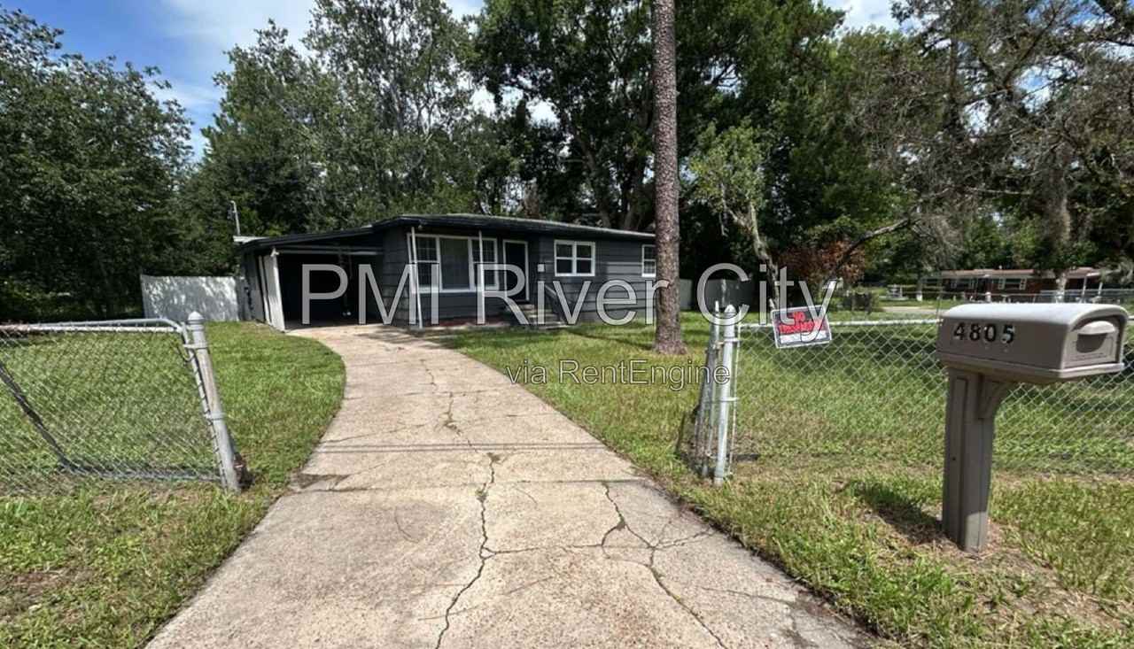 4805 Portsmouth Ave - Photo 3 of 17