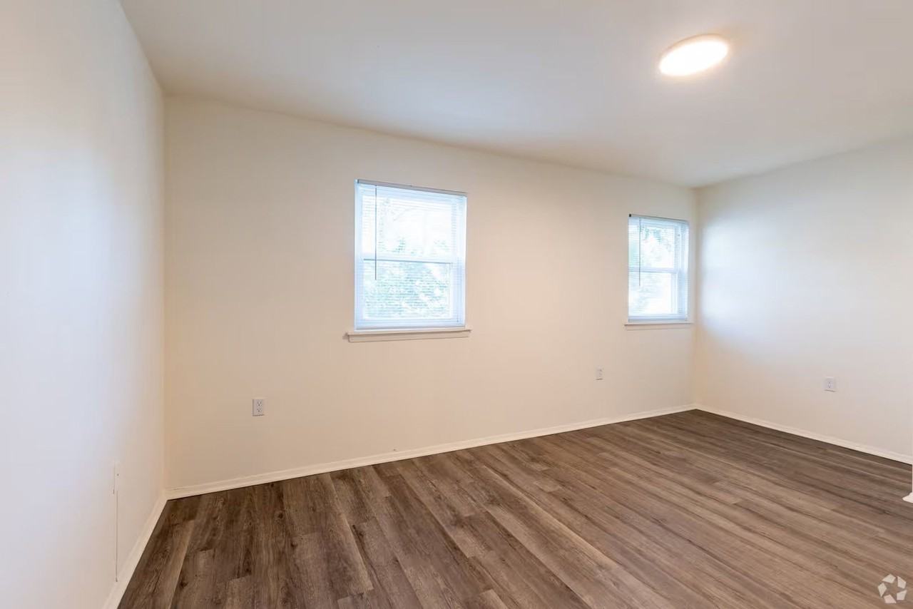 6436 Elkhardt Rd #Q - Photo 4 of 11