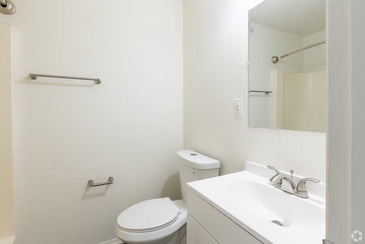 6436 Elkhardt Rd #Q - Photo 5 of 11
