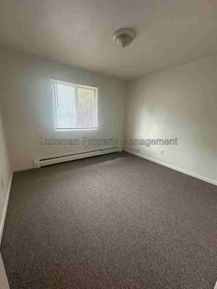 1405 Huntington Ave #3 - Photo 7 of 11