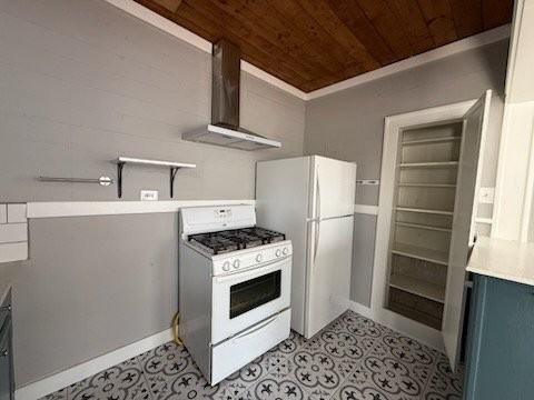 1743 Mckinley Ave - Photo 6 of 23
