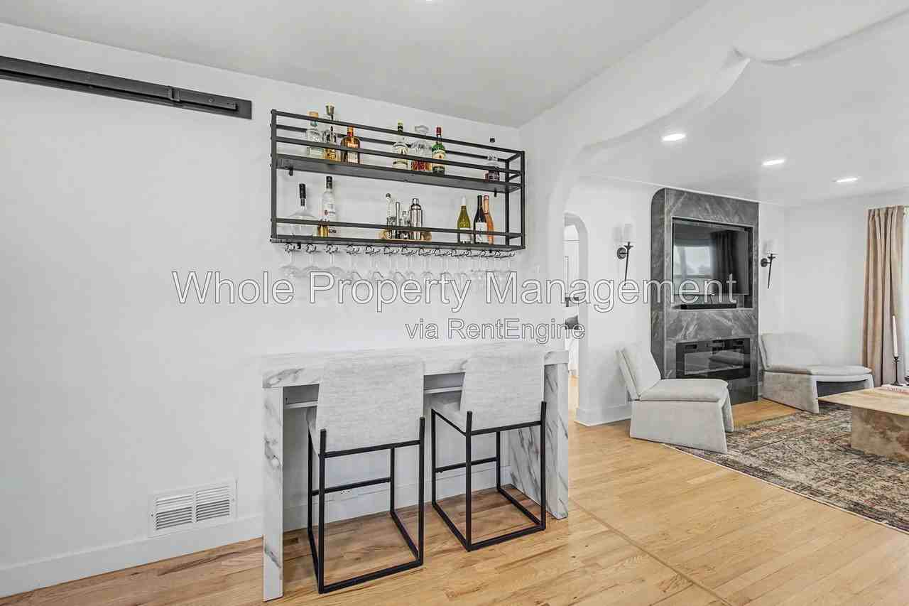 3038 Sheridan Blvd - Photo 7 of 42