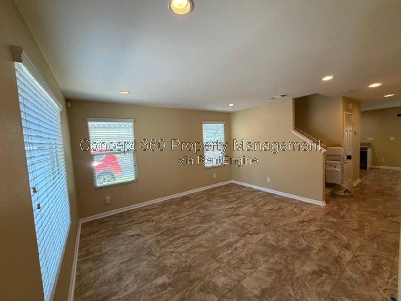 15554 Cypria Cir - Photo 7 of 50