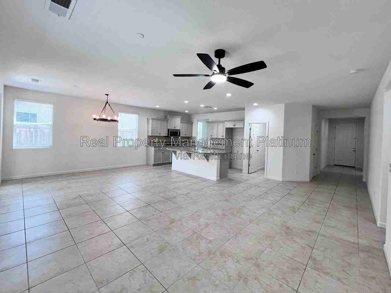 4121 Chessa Ln - Photo 3 of 27