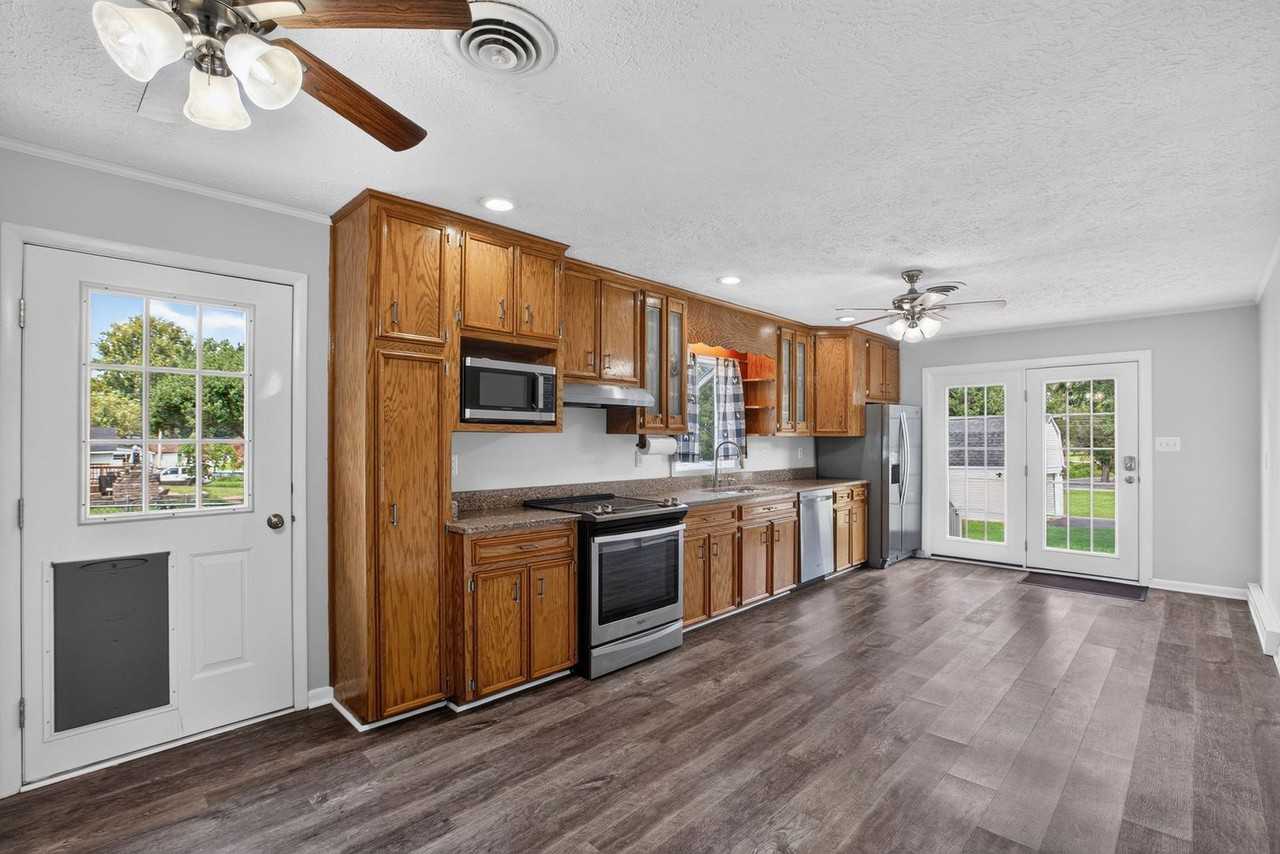26646 Three Notch Rd - Photo 4 of 19
