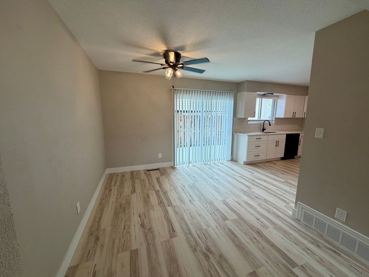 718 27th Ave #3 - Photo 7 of 30