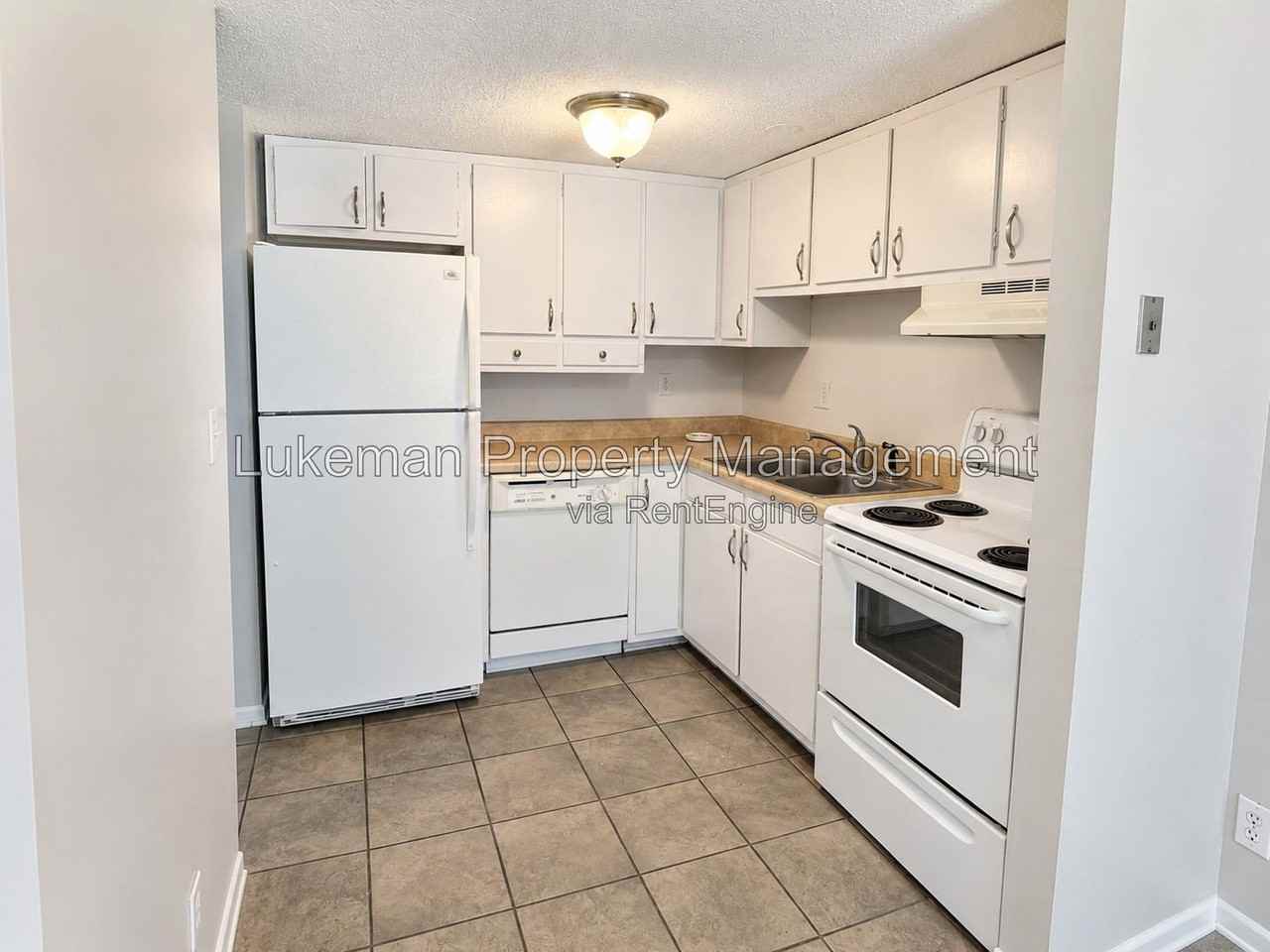 3409 W Michigan Ave #7 - Photo 3 of 15